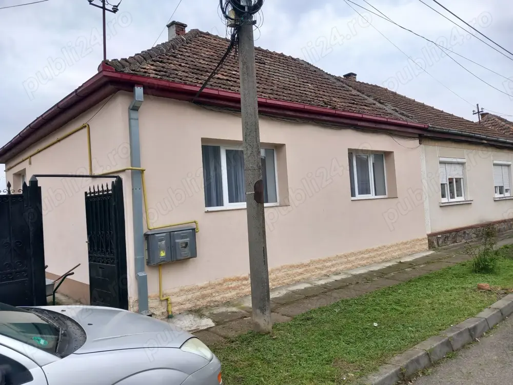Vand casa in titulescu