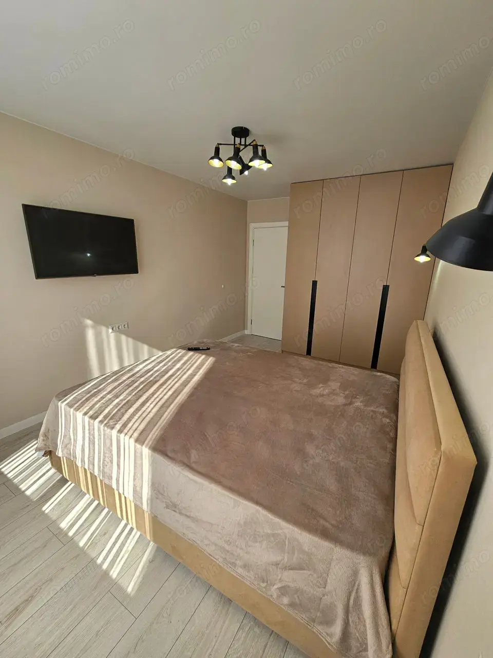 Garsoniera de inchiriat in zona Coresi