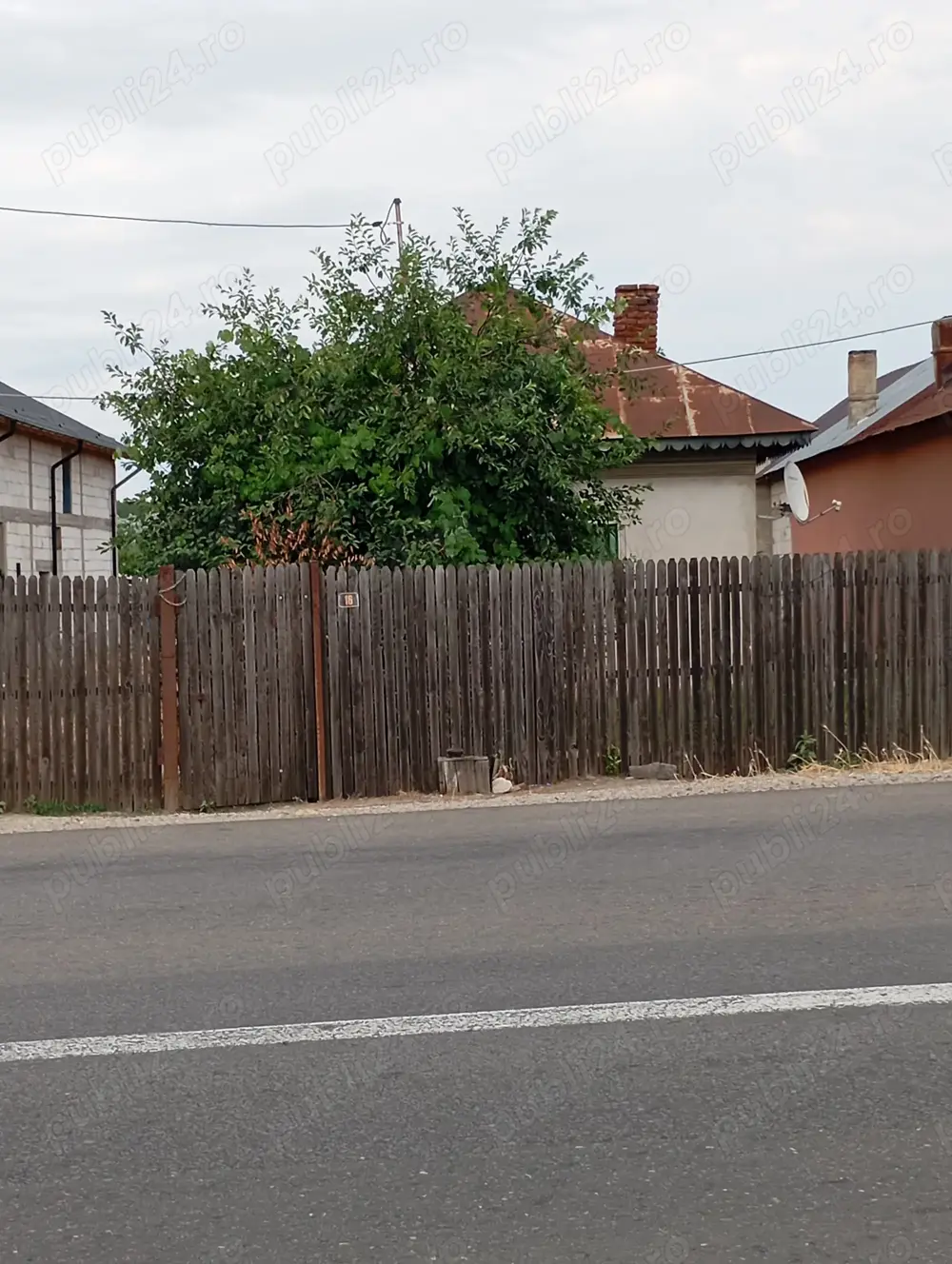 Casă bătrânească de vânzare, Petrești, DB