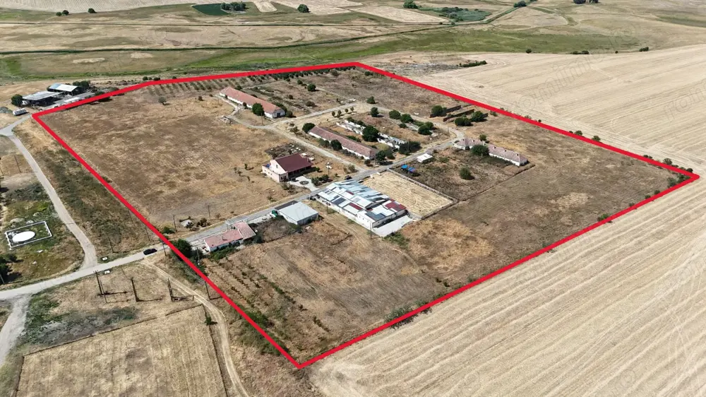 Teren Intravilan, Barateaz-Satchinez