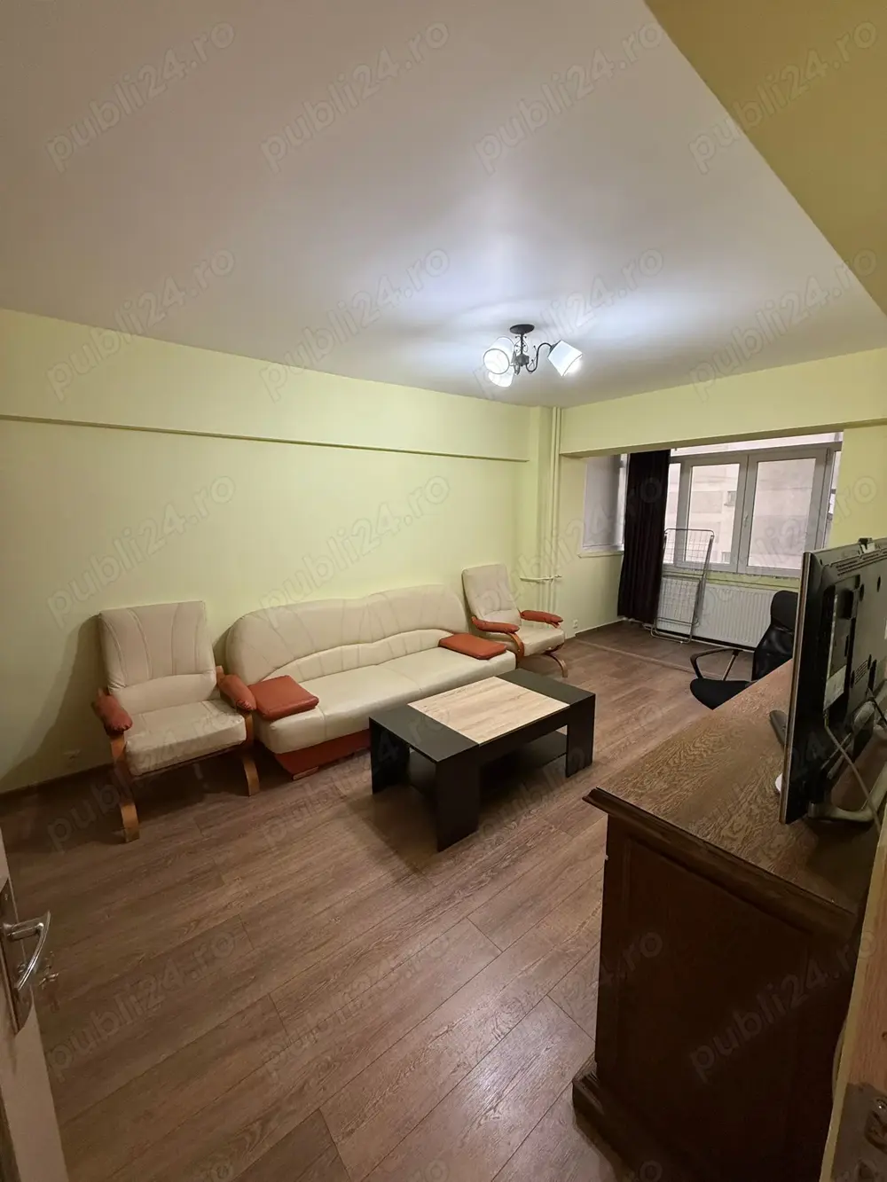 Inchiriez apartament 2 camere zona Lapus Mall Electroputere