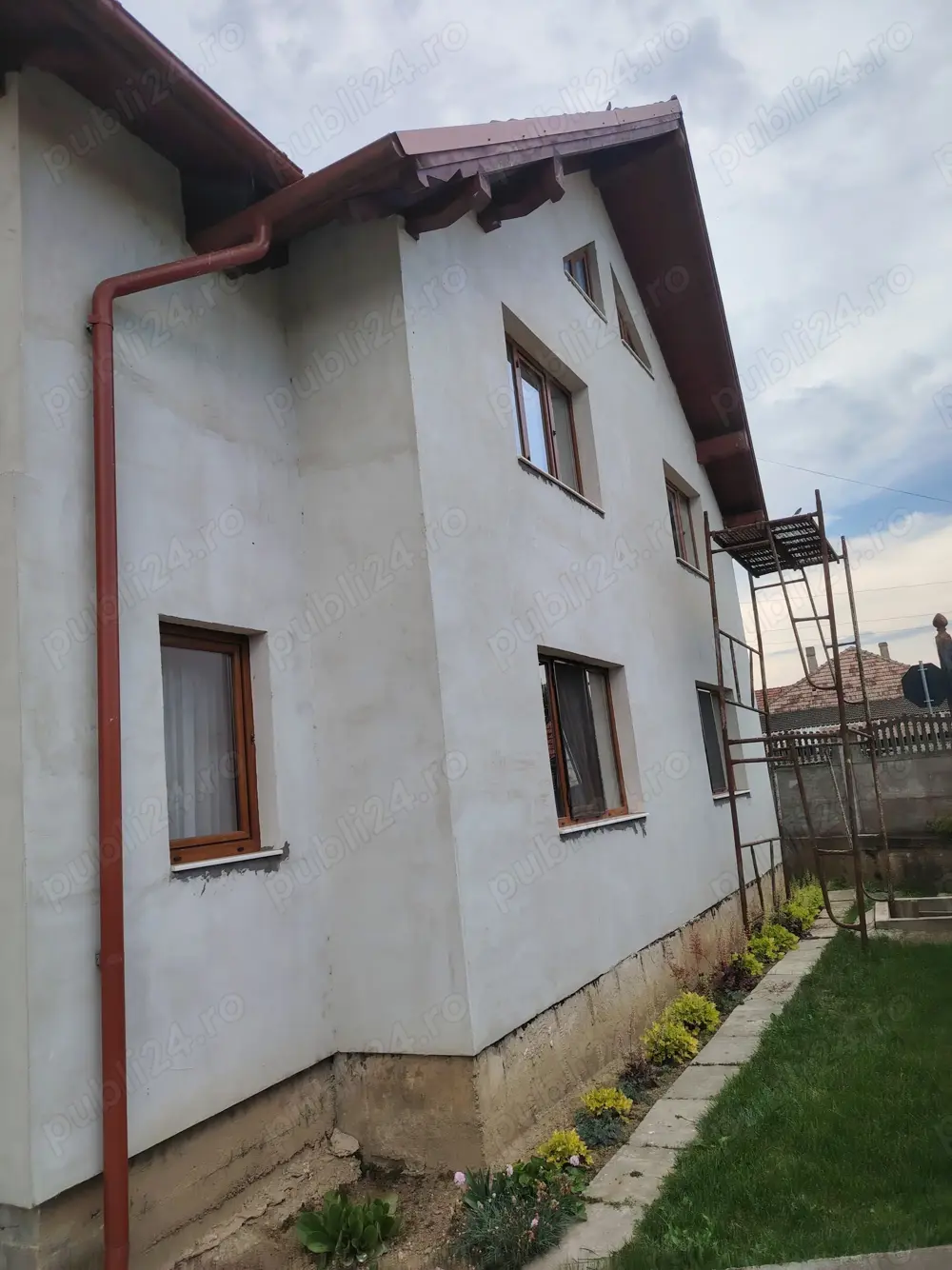 Construcții și amenajări interioare 