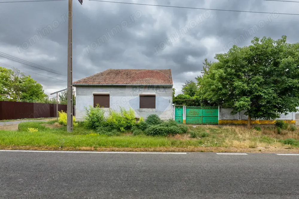 Casă  cu 3 camere de vânzare