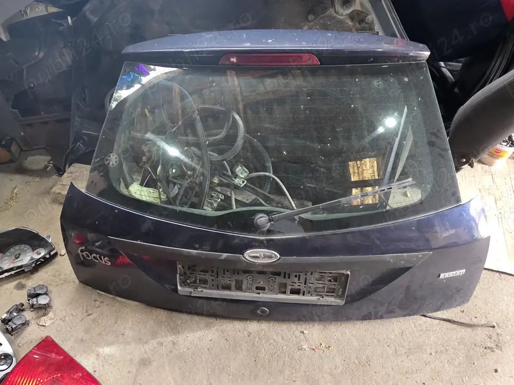 Piese ford focus mk1 hatchback