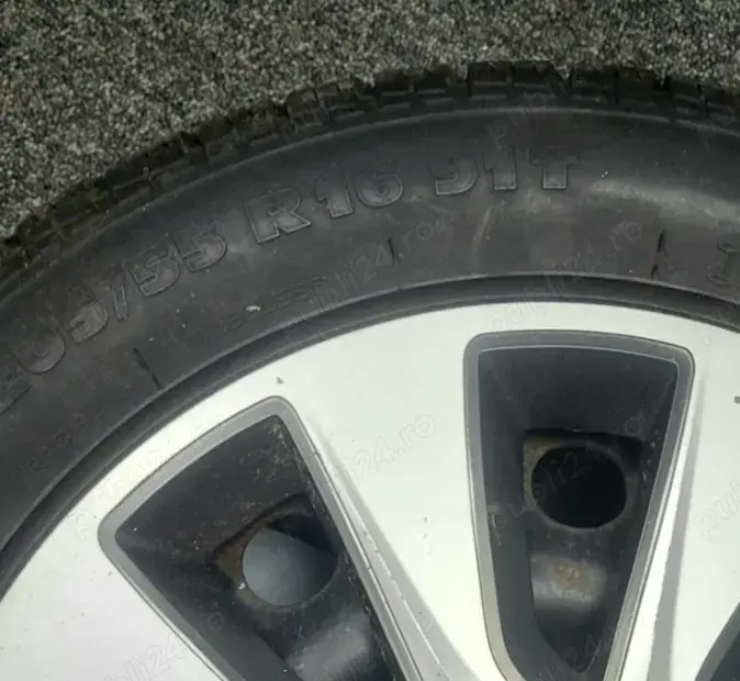 Cauciucuri cu jante tablă -iarnă