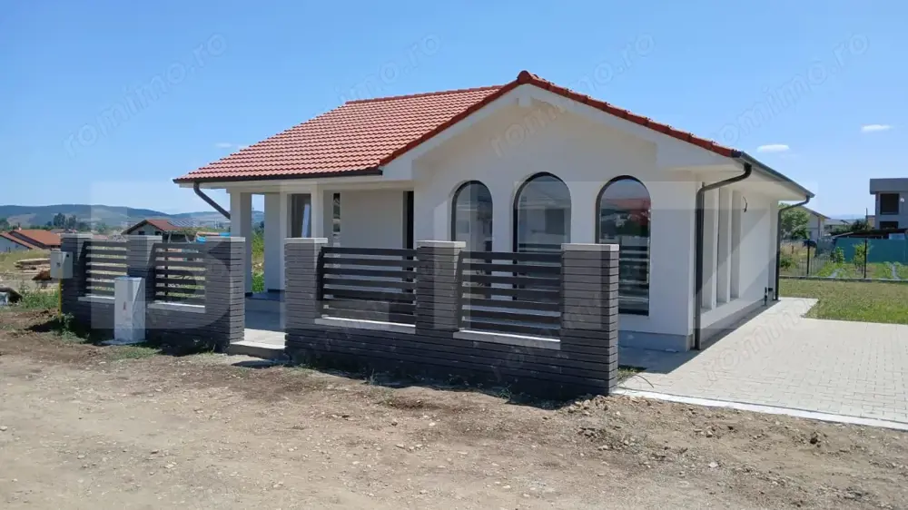 Casa individuala cu 3 camere in stil mediteranean,353 mp teren,Micesti