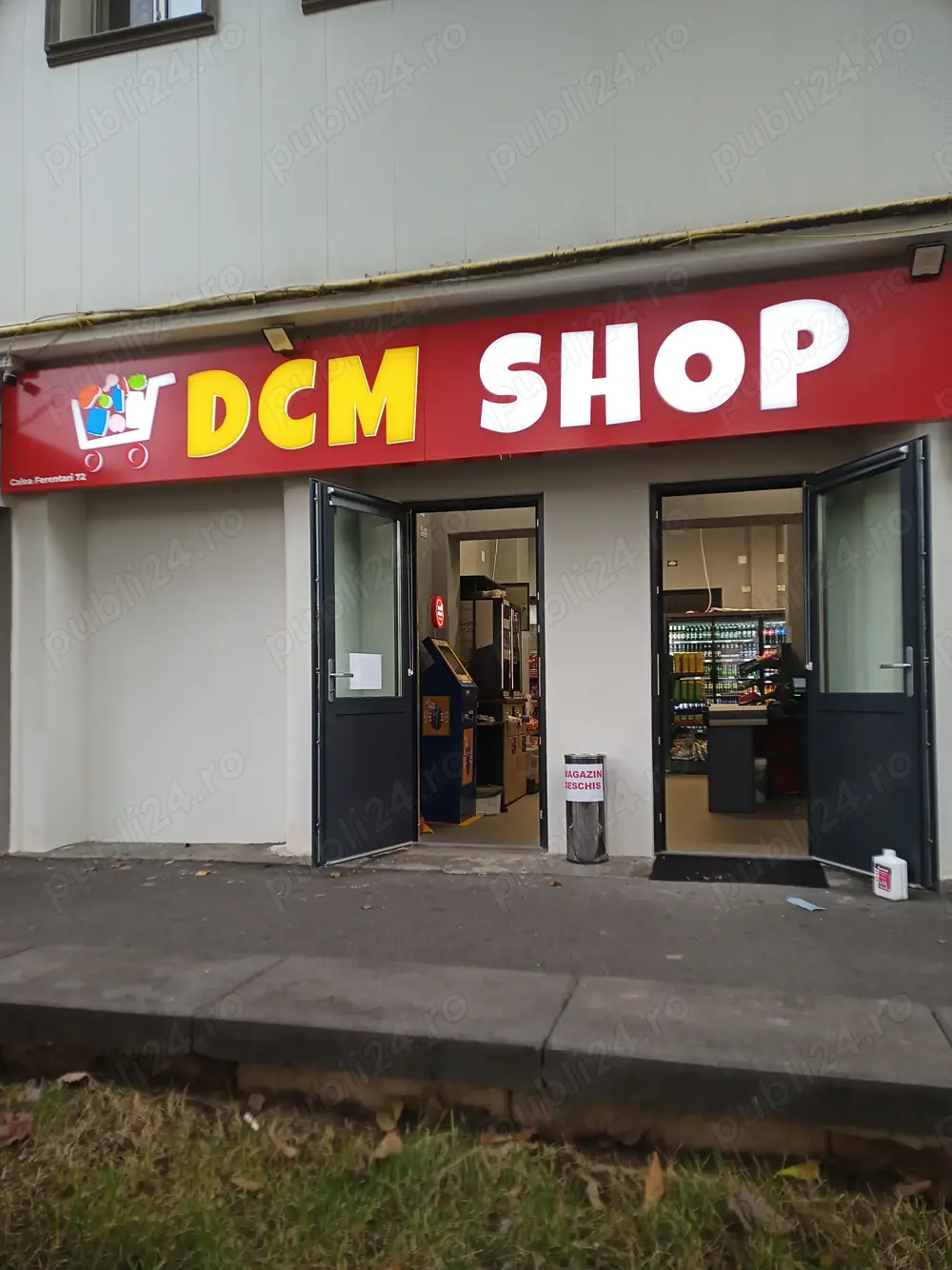 vand reclama luminoasa volumetrica 5,65m X 80cm  pret 1500euro