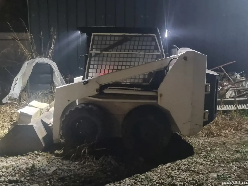vand sau inchiriez bobcat thomas T133