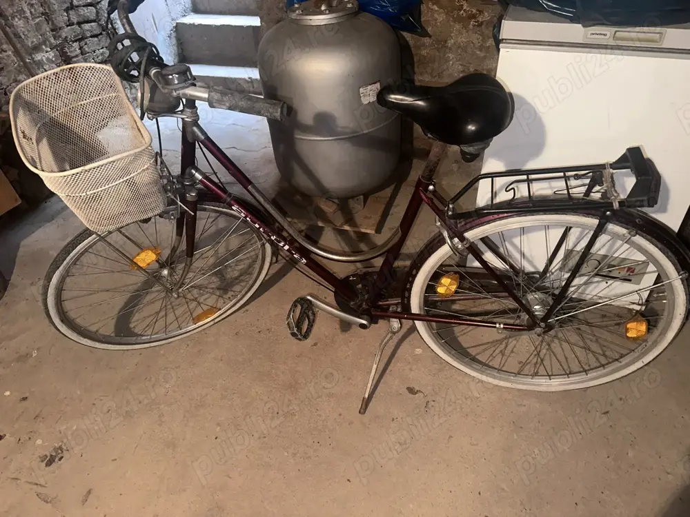 Bicicletă damă cu coș 