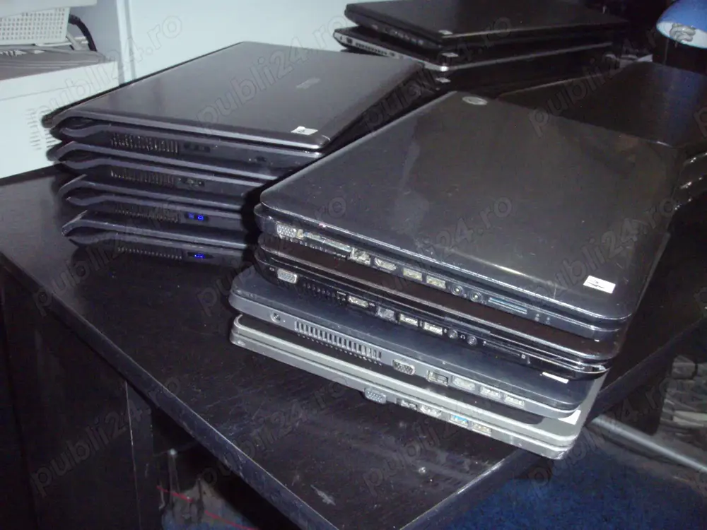 Laptopuri 17.3 diverse modele