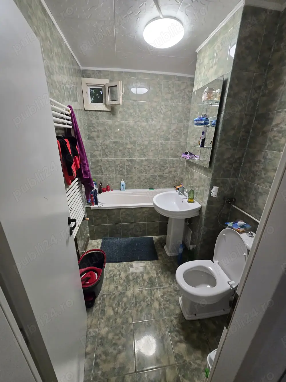 Apartament 3 camere 2 bai