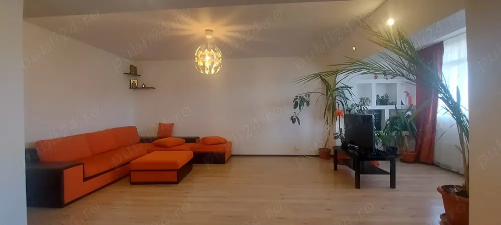 Energiei-3 camere decomandate 77 mp + mansarda locuibila 55 mp