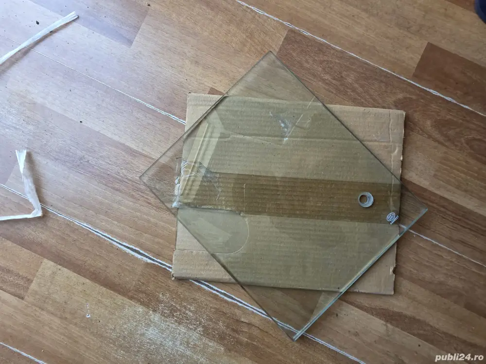 vând baza de sticla 