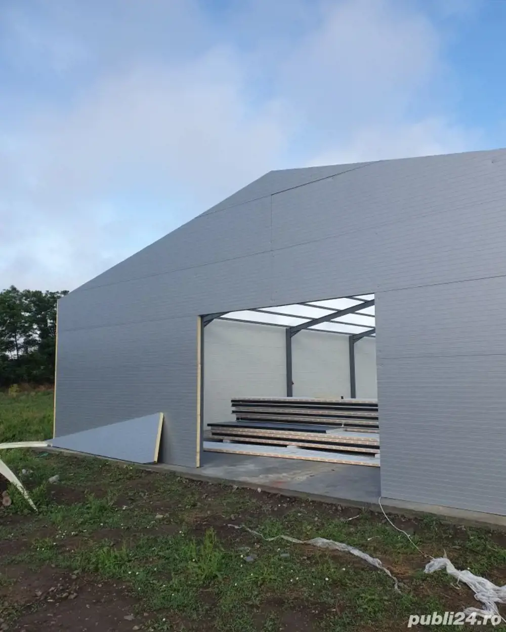 vând structură metalică din stoc 