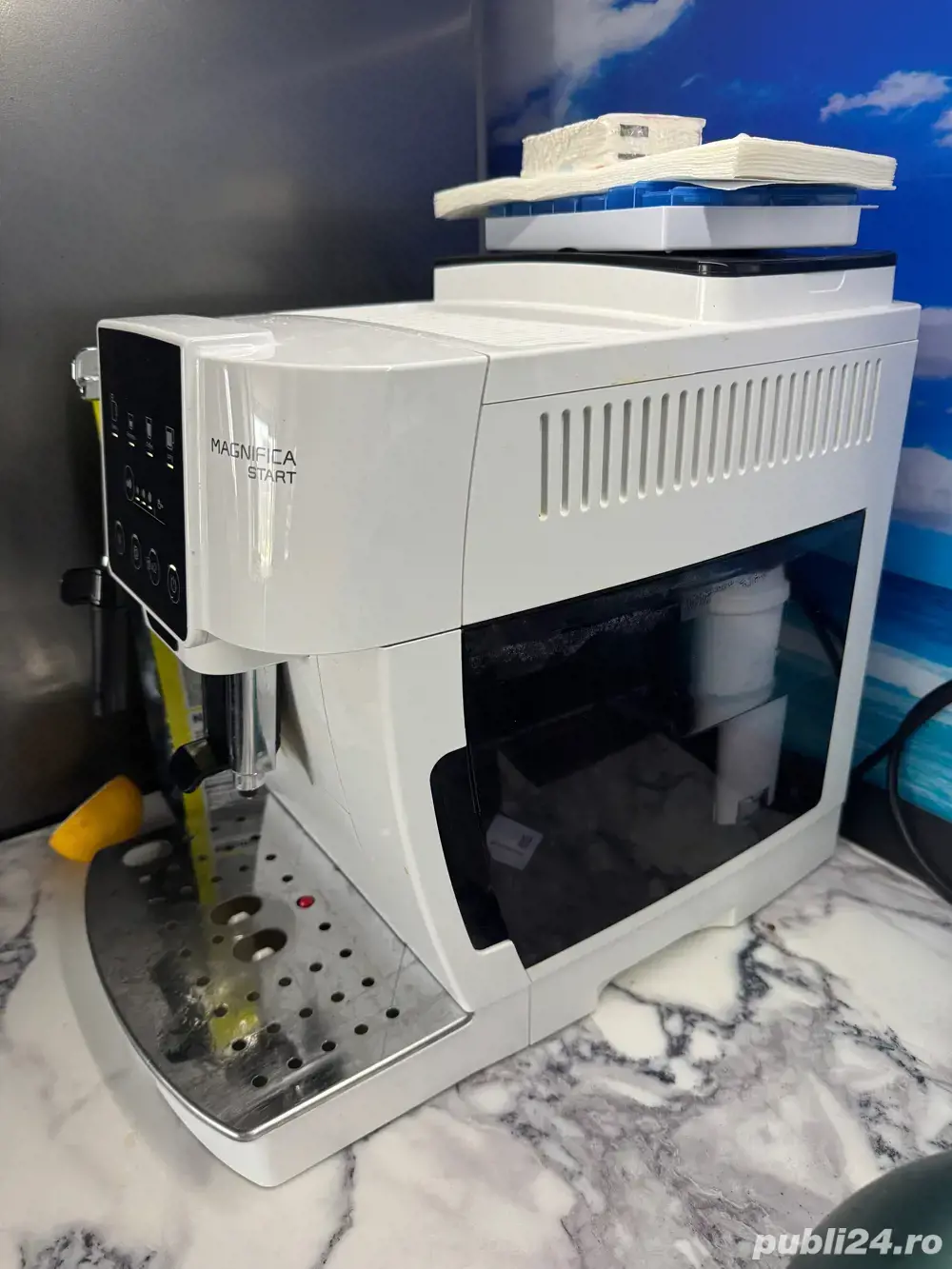 Expresor automat de cafea