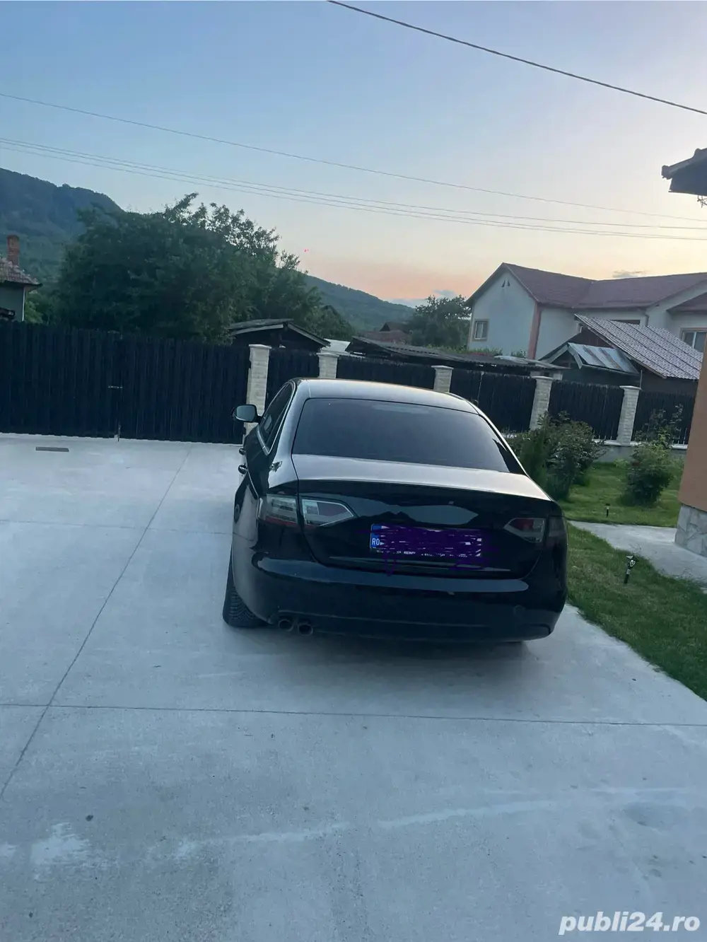 Se vinde audi a4b8 2.0 tdi manuala