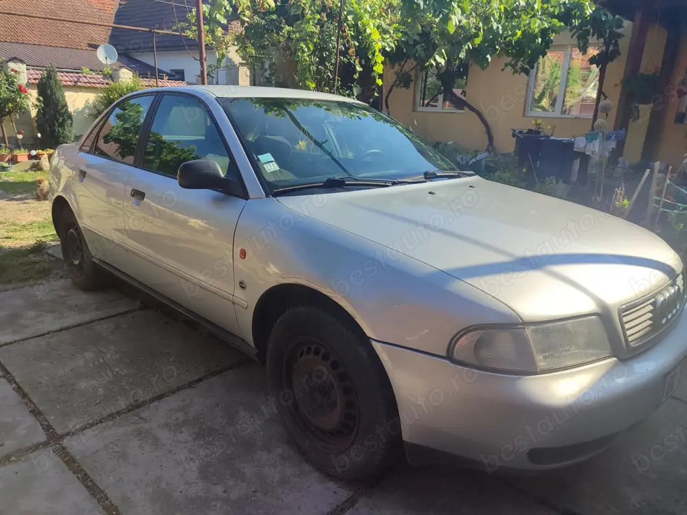 Audi A4B5 masina personala, motorul porneste la prima cheie, rugina, clima functioneaza