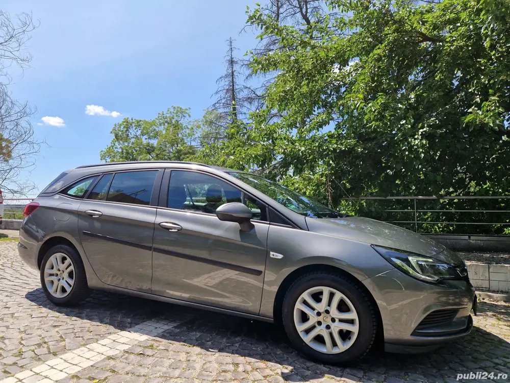 Astra 2018 1.6cdti 136cp Automat-160000km-Navi-Clima-FarLed-Jante-Senzori-Pilot-ScauneSport-Computer