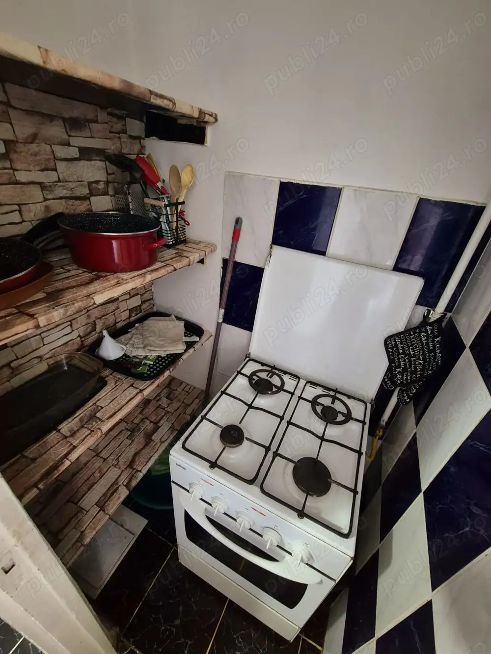 Inchiriez apt regim hotelier Inchiriez apt regim hotelier