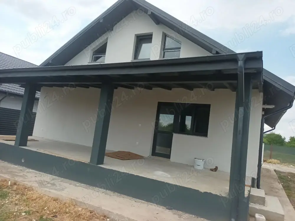 vind casa in holboca