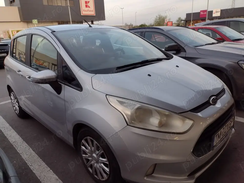 Vând Ford B Max unic proprietar 