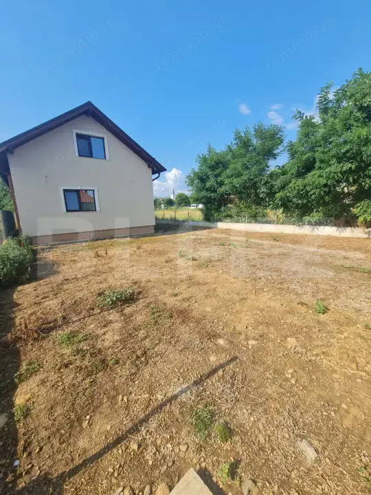 Casa individuala, 160 mp, garaj 45 mp, 1030 mp de teren, Luna de Sus