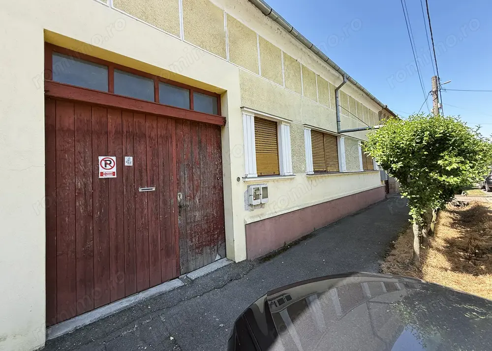 Casa solida in inima orasului Salonta - IMOBIHOR 