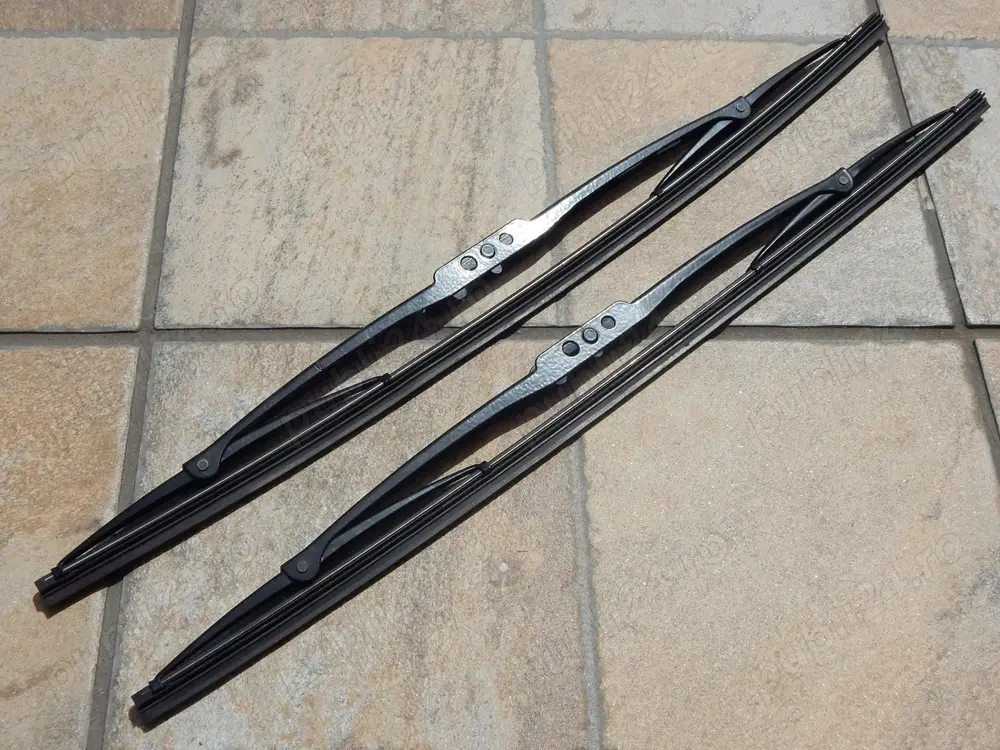 Set lamele stergator 47cm nefolosite compatibile cu Dacia Daewoo