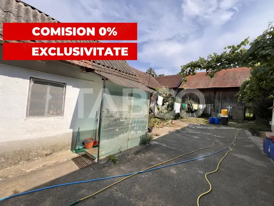 Casa de vanzare 4 camere 2 bai 1162 mp de curte si gradina in Toderita