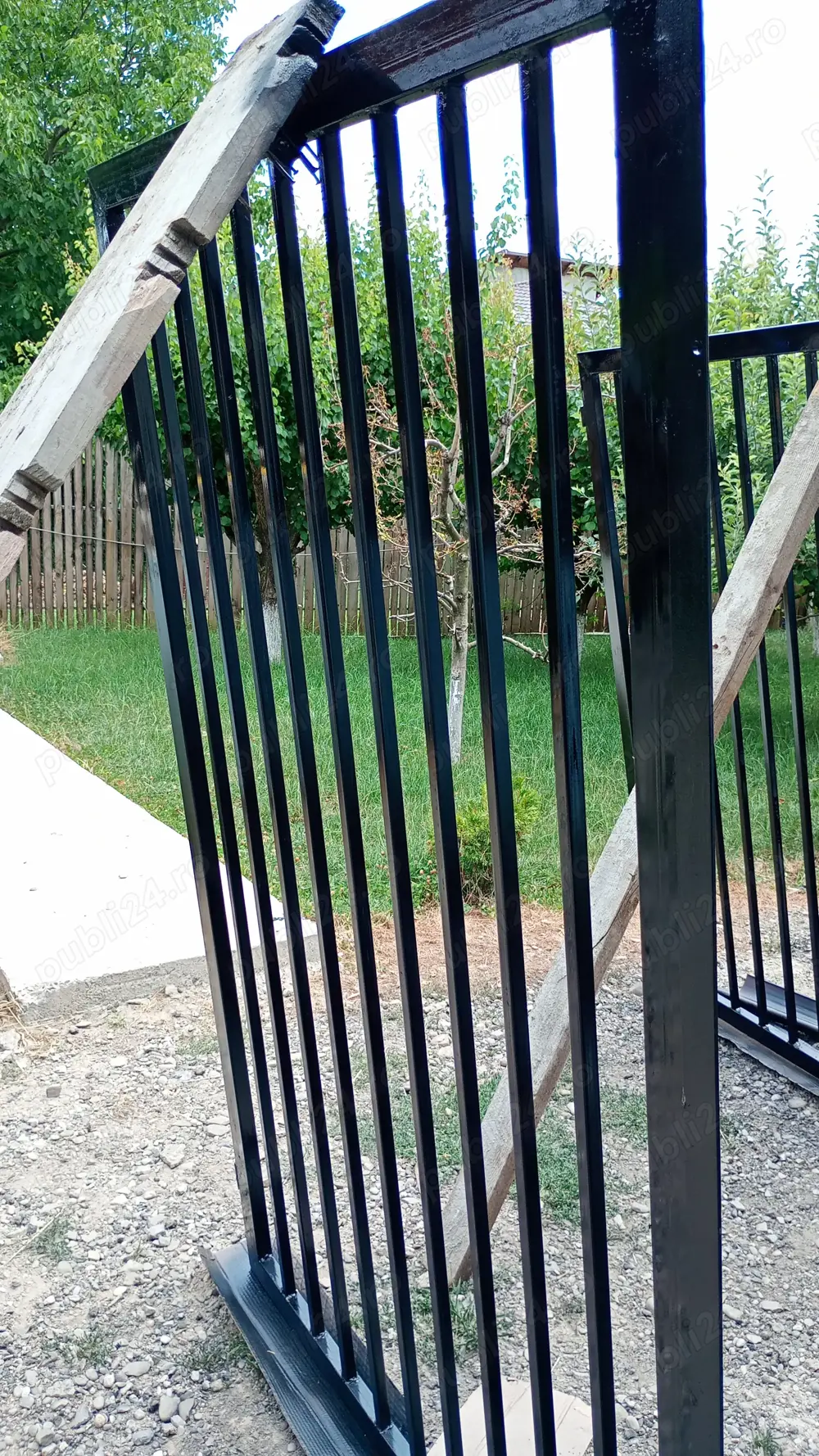 Garduri și porți metalice la comanda