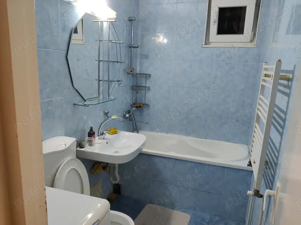 Dau in chirie apartament cu 3 camere! Dau in chirie apartament cu 3 camere!