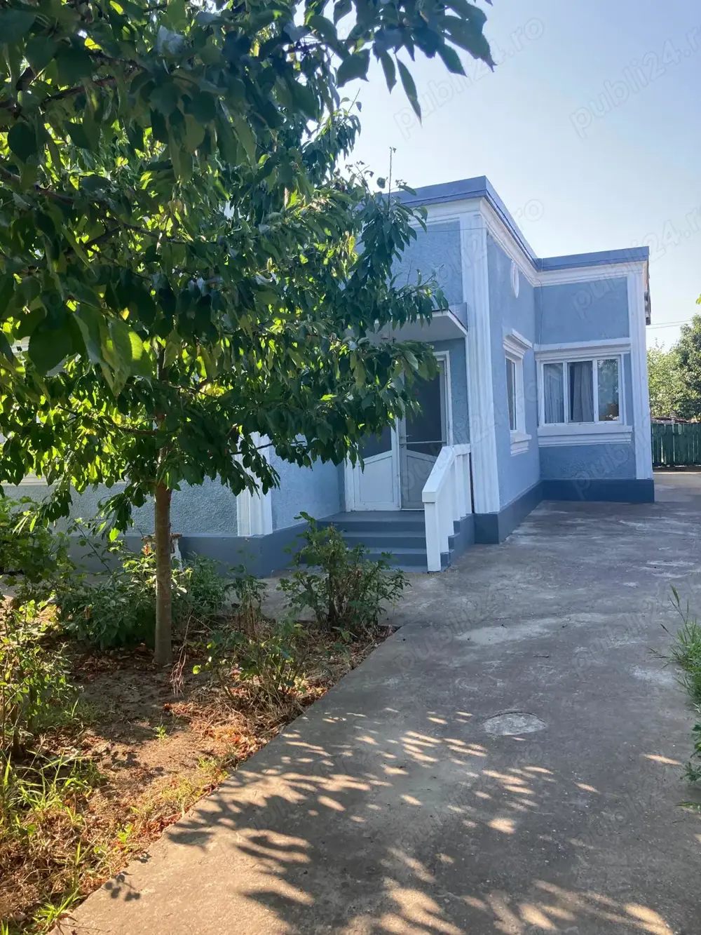 Vând casa Murighiol central