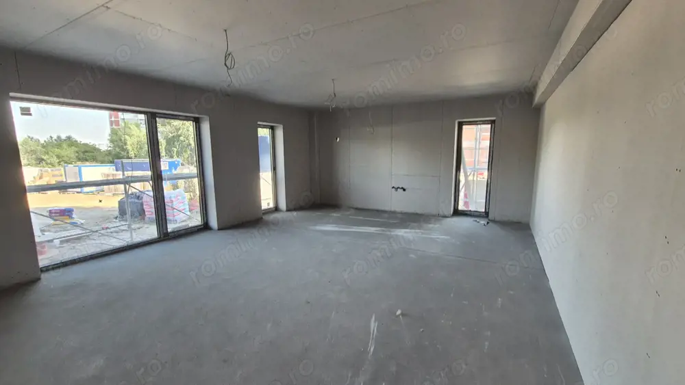 Apartament cu 5 camere 150.11 mp + curte proprie 241,17 mp - Green Lake