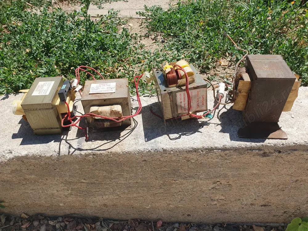 Vând transformatoare pt.microunde!