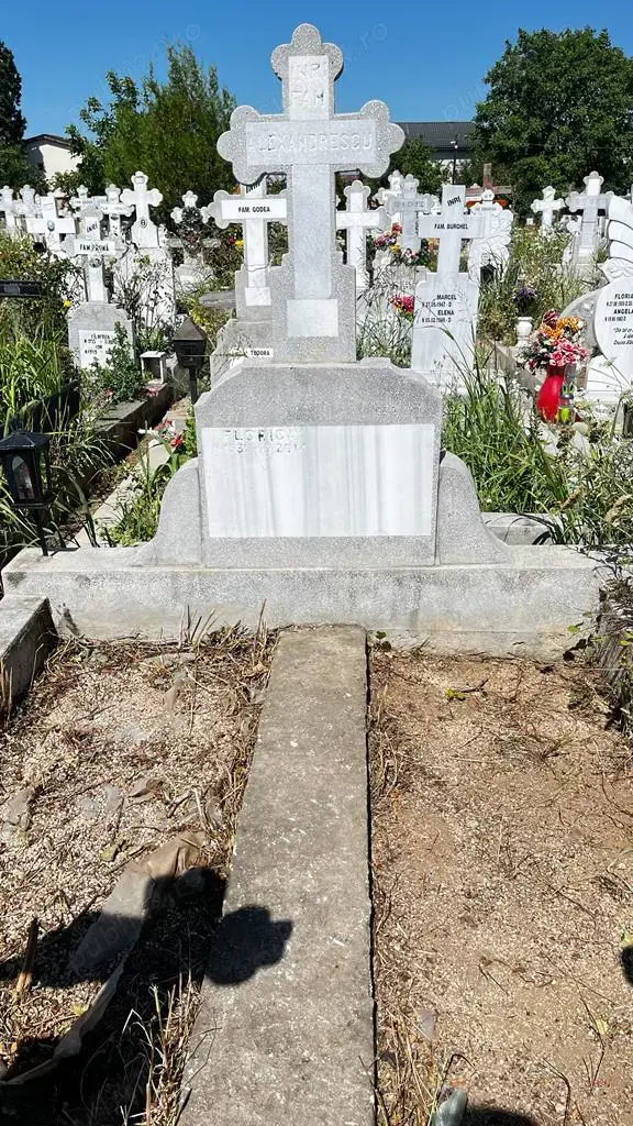 Vând loc de veci in orașul Pantelimon din cimitirul Sfântul Gheorghe 