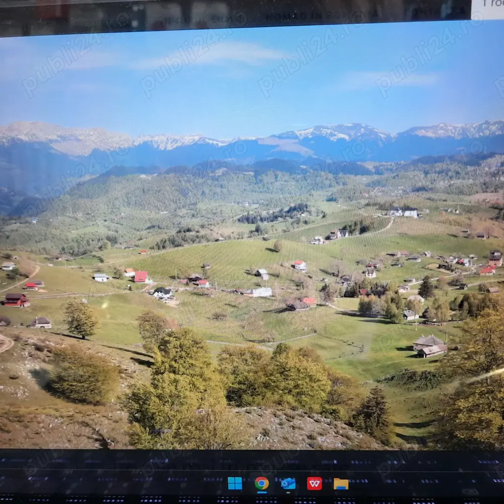 Teren de vânzare,în primul sat turistic din România!