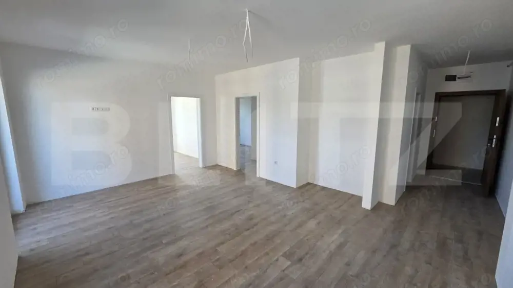 Apartament cu 3 camere – balcon mare, panoramă superbă, complex nou