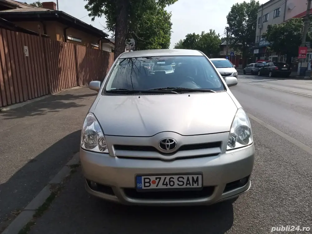 vand Toyota Corola Verso