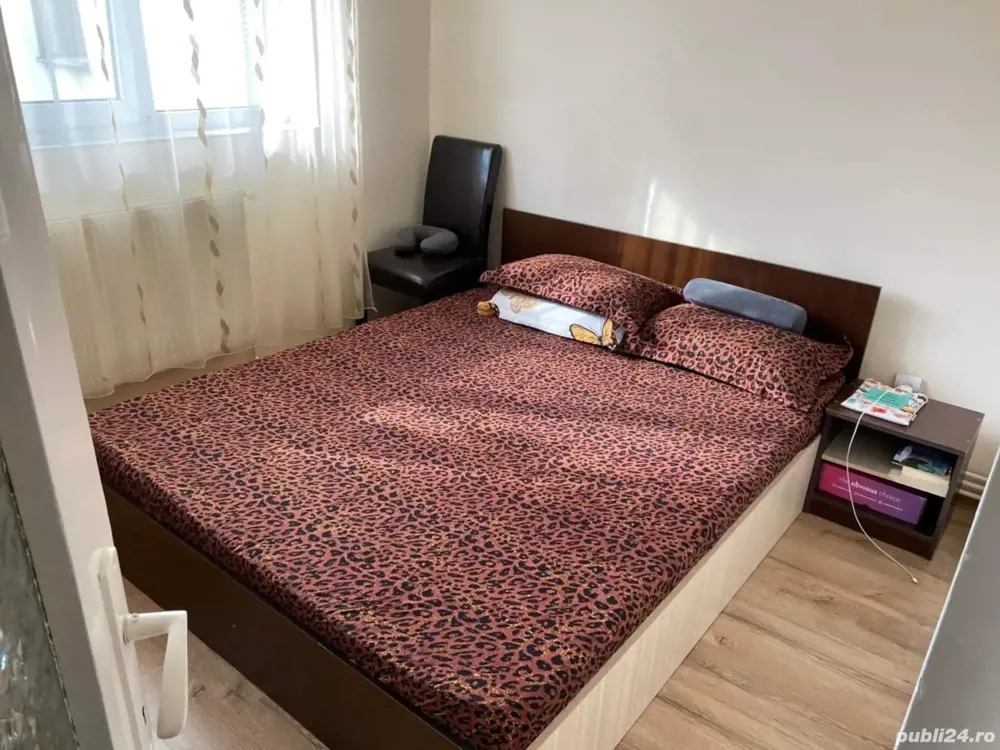 Vând apartament 2 camere decomandat Vând apartament 2 camere decomandat