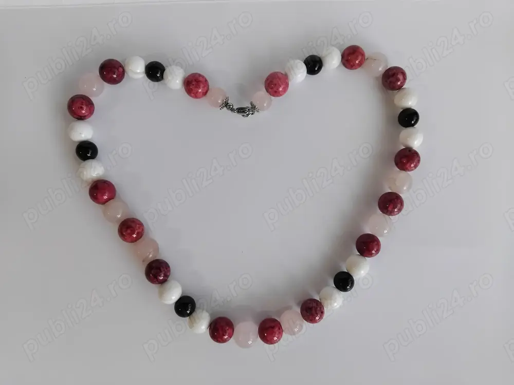 Colier din cuart roz si coral, opal tibetan alb si onix negru