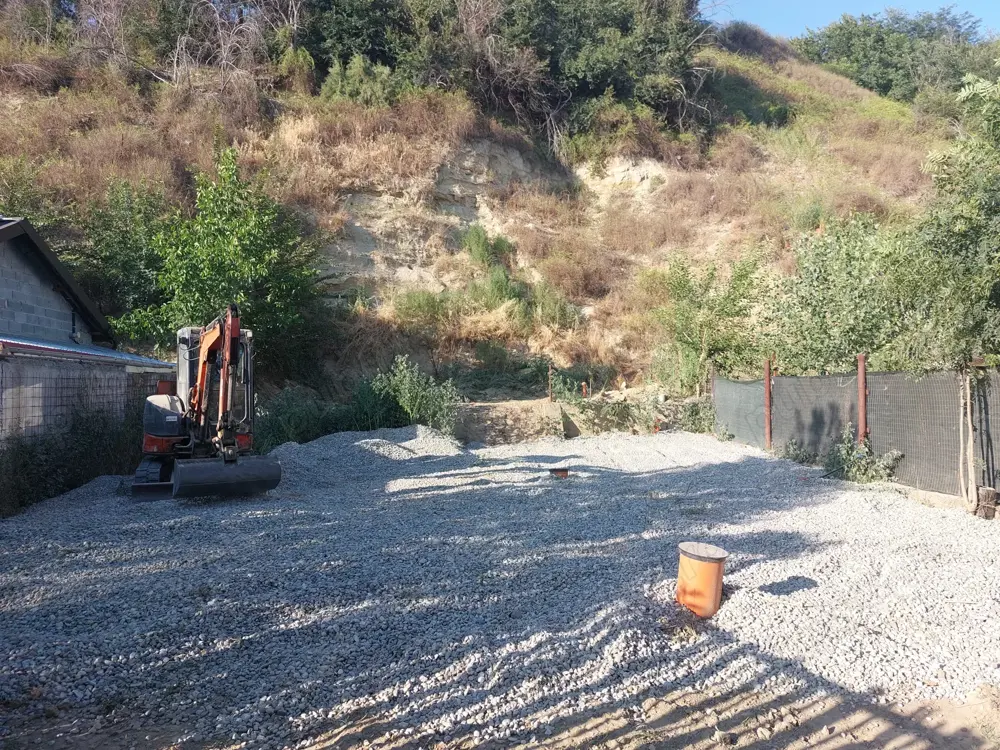 Vand  teren intravilan  Slatina