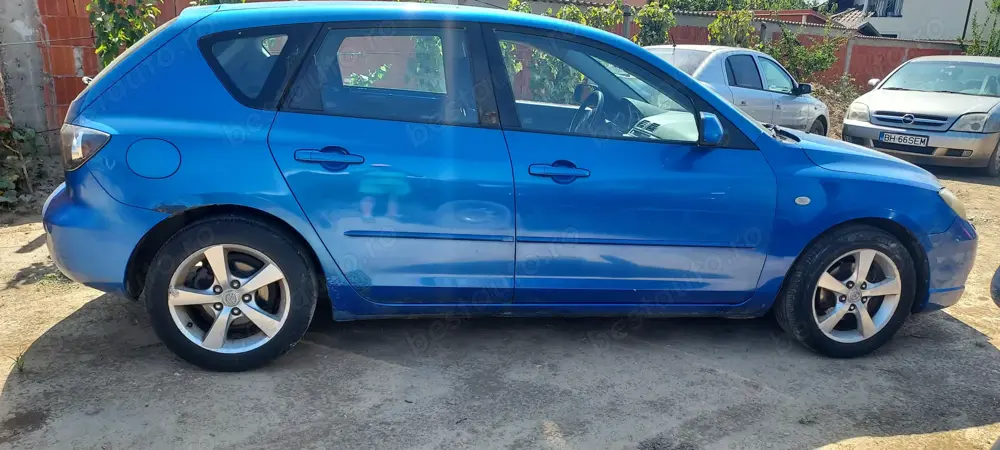 Dezmembrez mazda 3