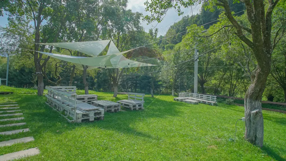 Pensiune în Moieciu de Jos, investiție cu potențial turistic ridicat!