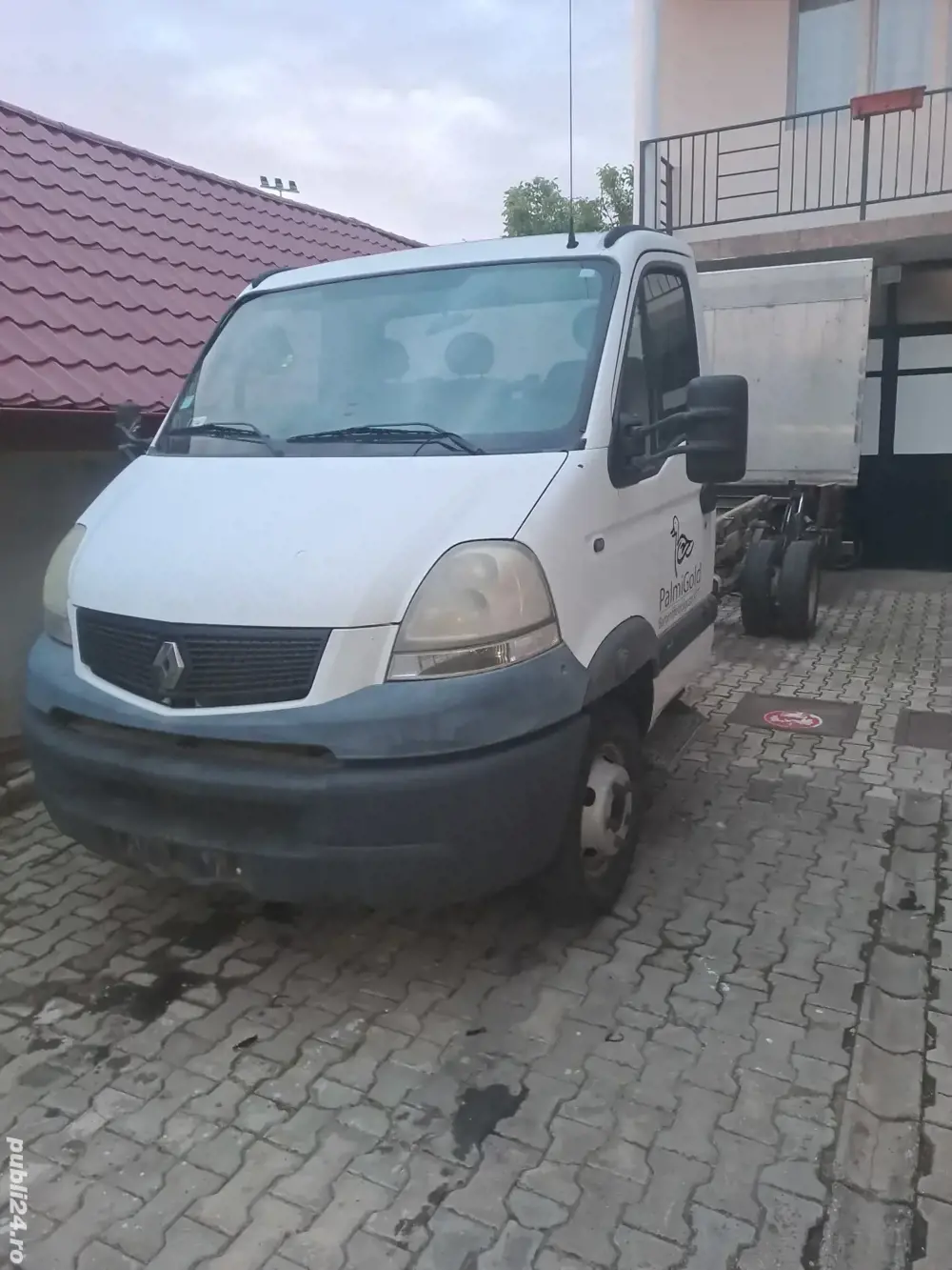 Vând Renault Mascott lift separat