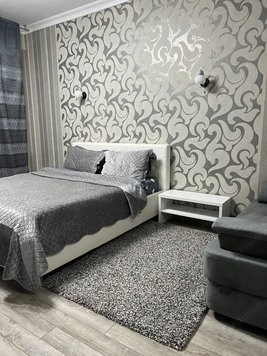 Garoniera de inchiriat in zona Tractoru