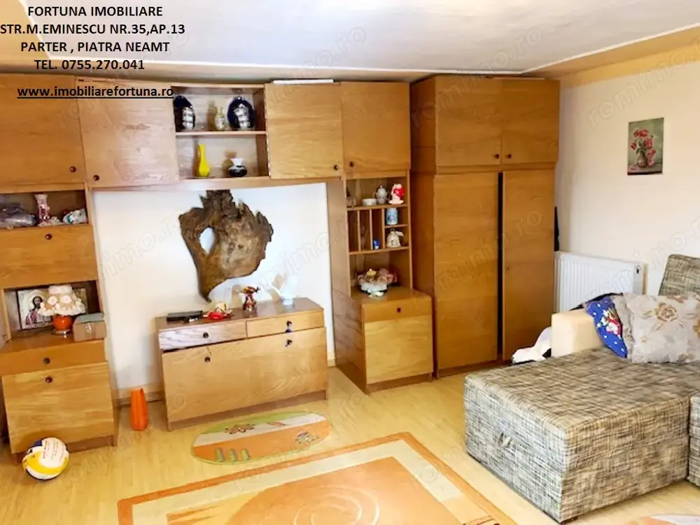 Casa si 107 mp teren,cu beci si loc parcare, zona Centru- Piatra Neamt