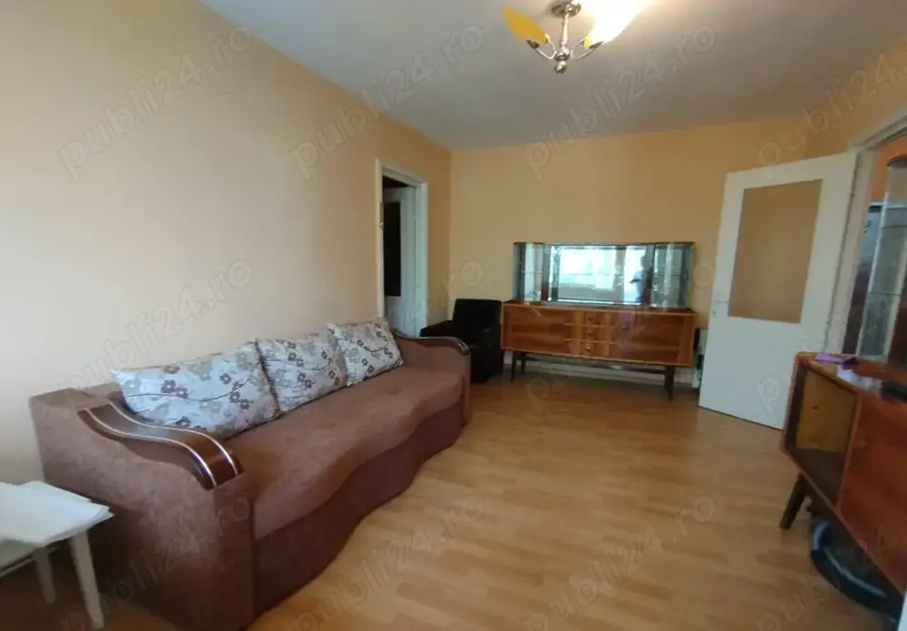 Apartament 2 camere semidecomandat   zona Abator,