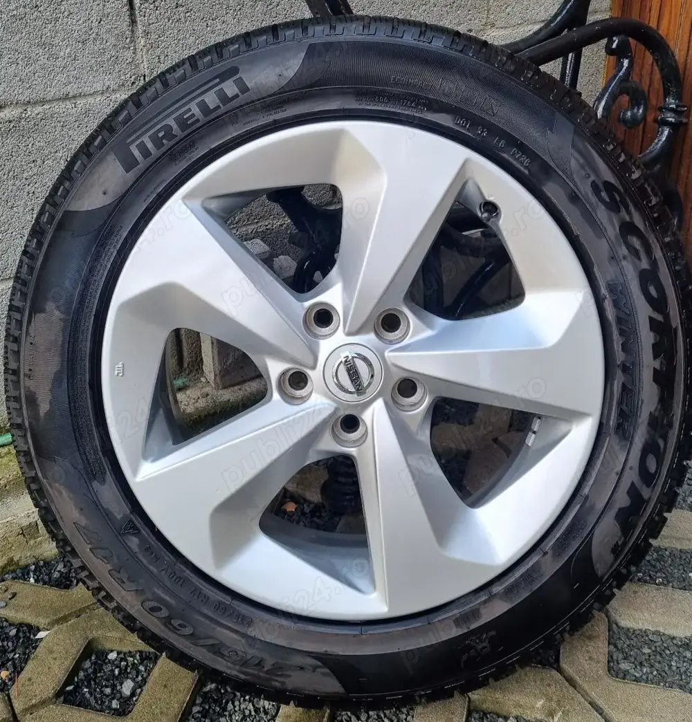 Cauciucuri Pirelli M S  215/60/17 impecabile si rezerva slim Qashqai