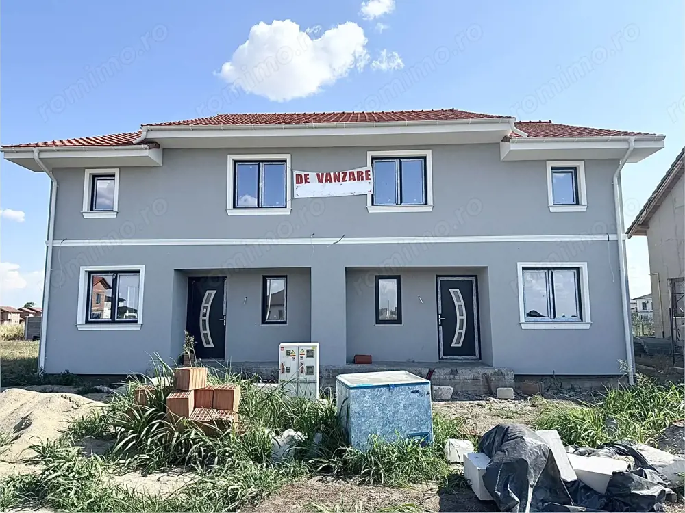 Sacalaz, 1/2 Duplex P+M, 4 Camere,2 Bai,Terasa Acoperita