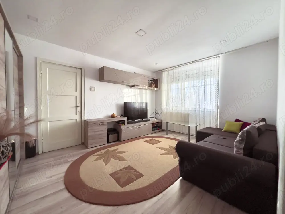 Apartament ultracentral 2 camere Simeria